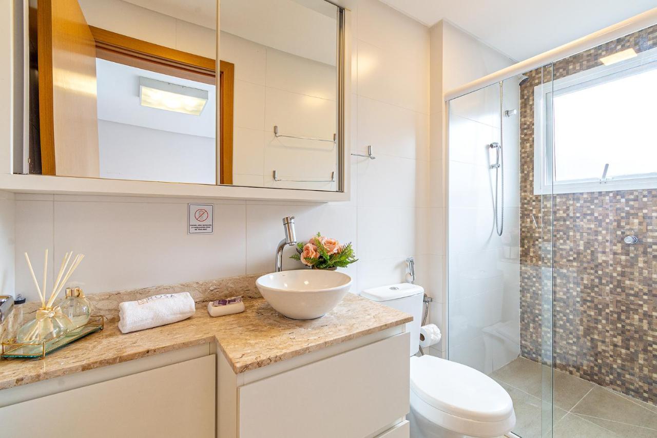 Rosa Apartamento Luxo No Centro Gramado Apartman Kültér fotó