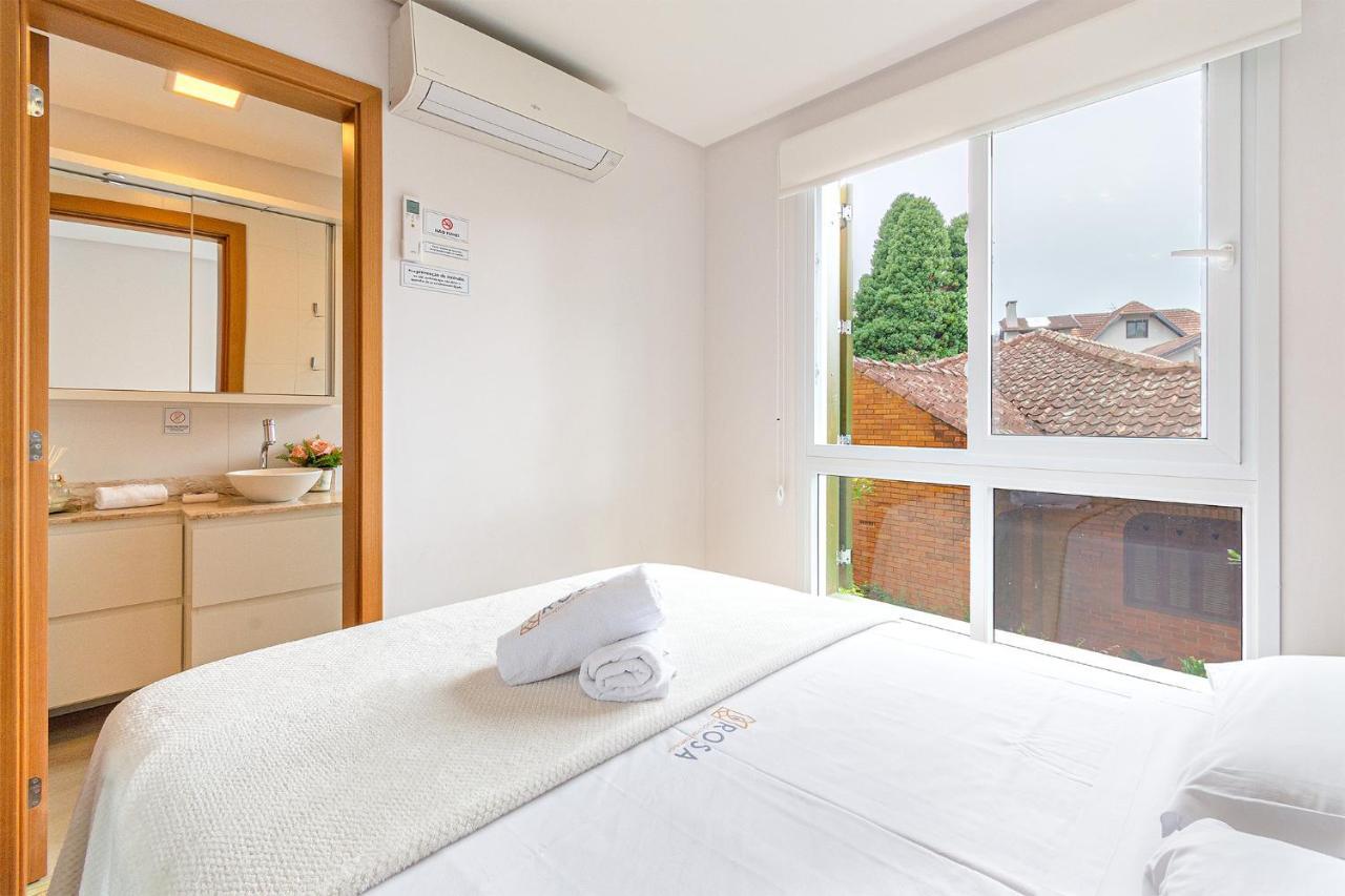 Rosa Apartamento Luxo No Centro Gramado Apartman Kültér fotó