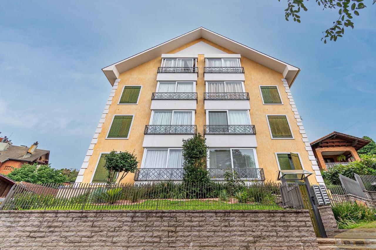 Rosa Apartamento Luxo No Centro Gramado Apartman Kültér fotó