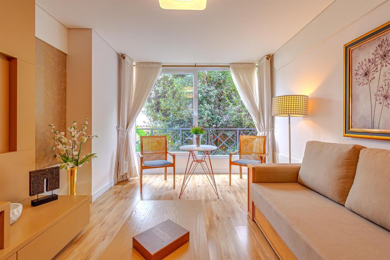 Rosa Apartamento Luxo No Centro Gramado Apartman Kültér fotó